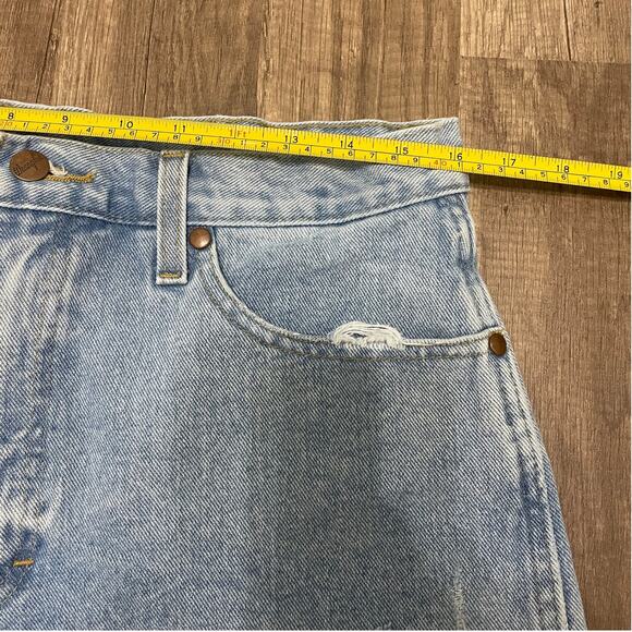 Vintage Wrangler 13MWZ Denim Cutoff Shorts – Light Wash – W 16" - Picture 6 of 8